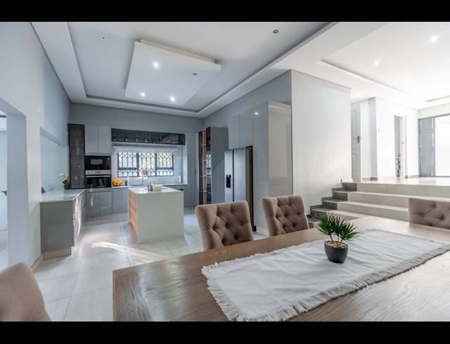 4 BEDROOM HOUSE FOR SALE IN RESERVOIR HILLS